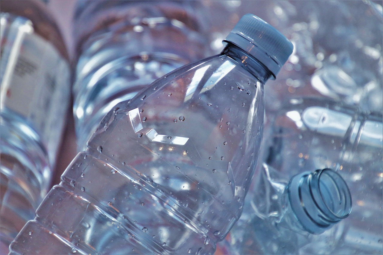 Co tydzień zjadamy nawet 5 gramów mikroplastiku